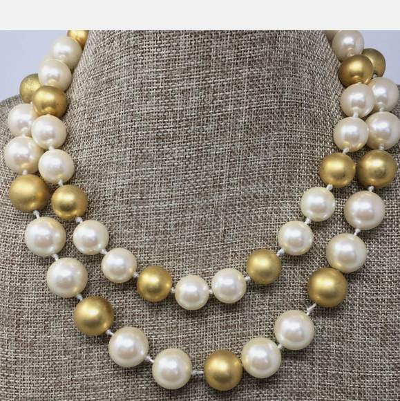 Signed Vintage Givenchy Glass Pearl Necklace - Picture 4 of 9